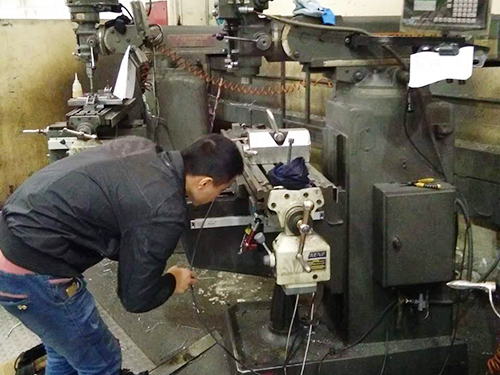 东莞西班牙铣床安装电子尺