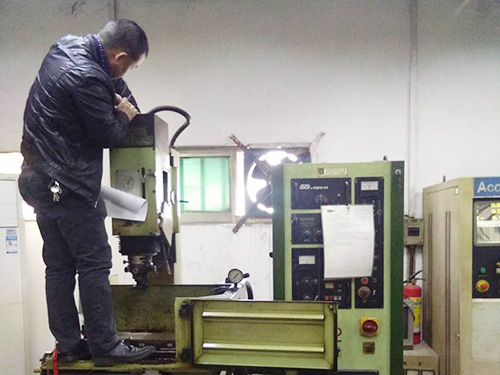 东莞秀峰火花机维修