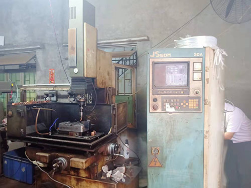 东莞市中堂镇健升火花机维修