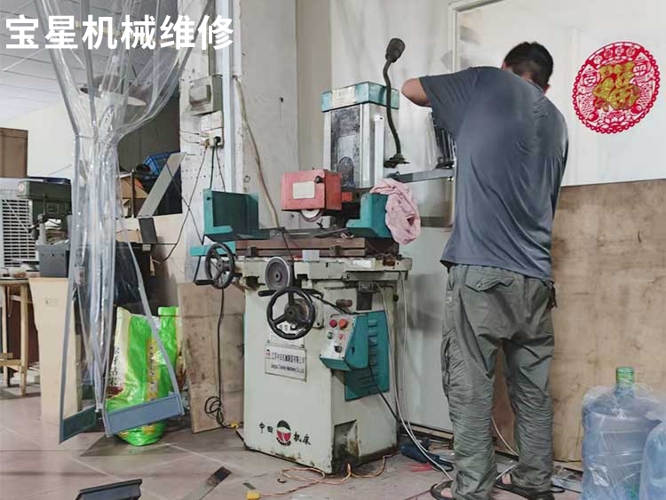 东莞市茶山镇更换手摇磨床电子尺显示器