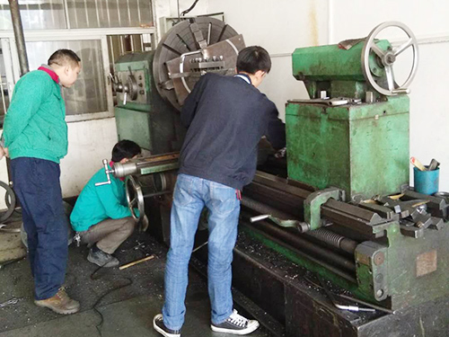 东莞广东省机床厂CQ62125E车床维修