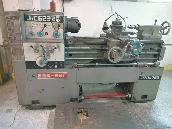 东莞桥头济南第一机床厂JLC6232车床维修