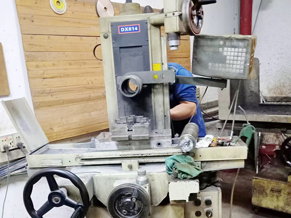 东莞市黄江镇日本Okamoto614手摇磨床维修