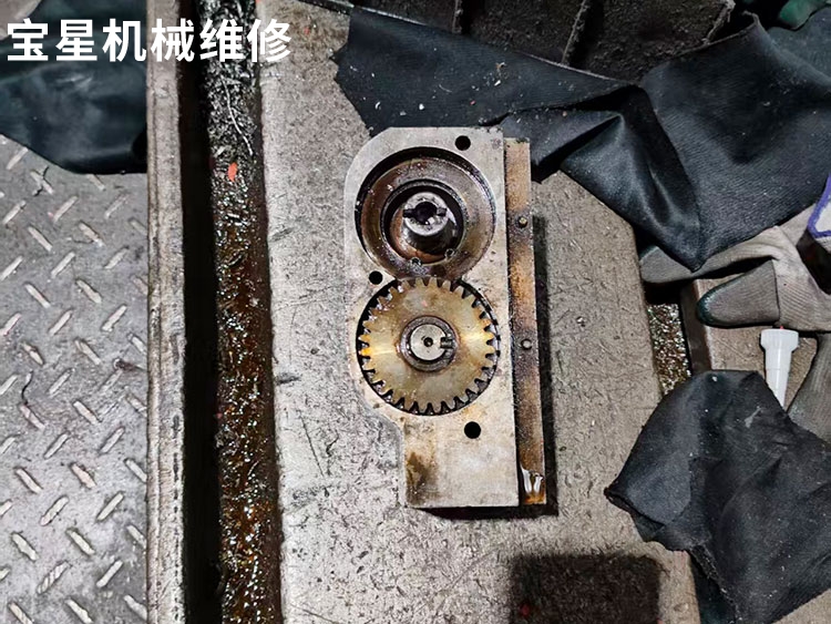 东莞市大岭山镇Z3050X161摇臂钻床维修