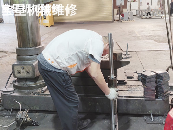 东莞市寮步镇Z3050X16 1摇臂钻床维修